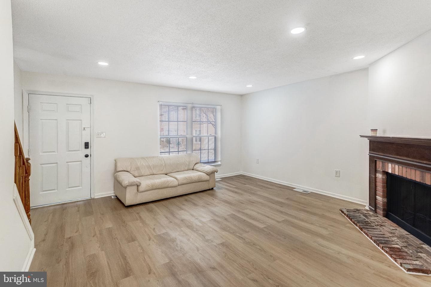 15370 Blacksmith Terrace photo 2