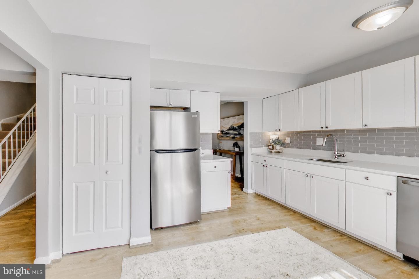 2557 Kingswood Court photo 3
