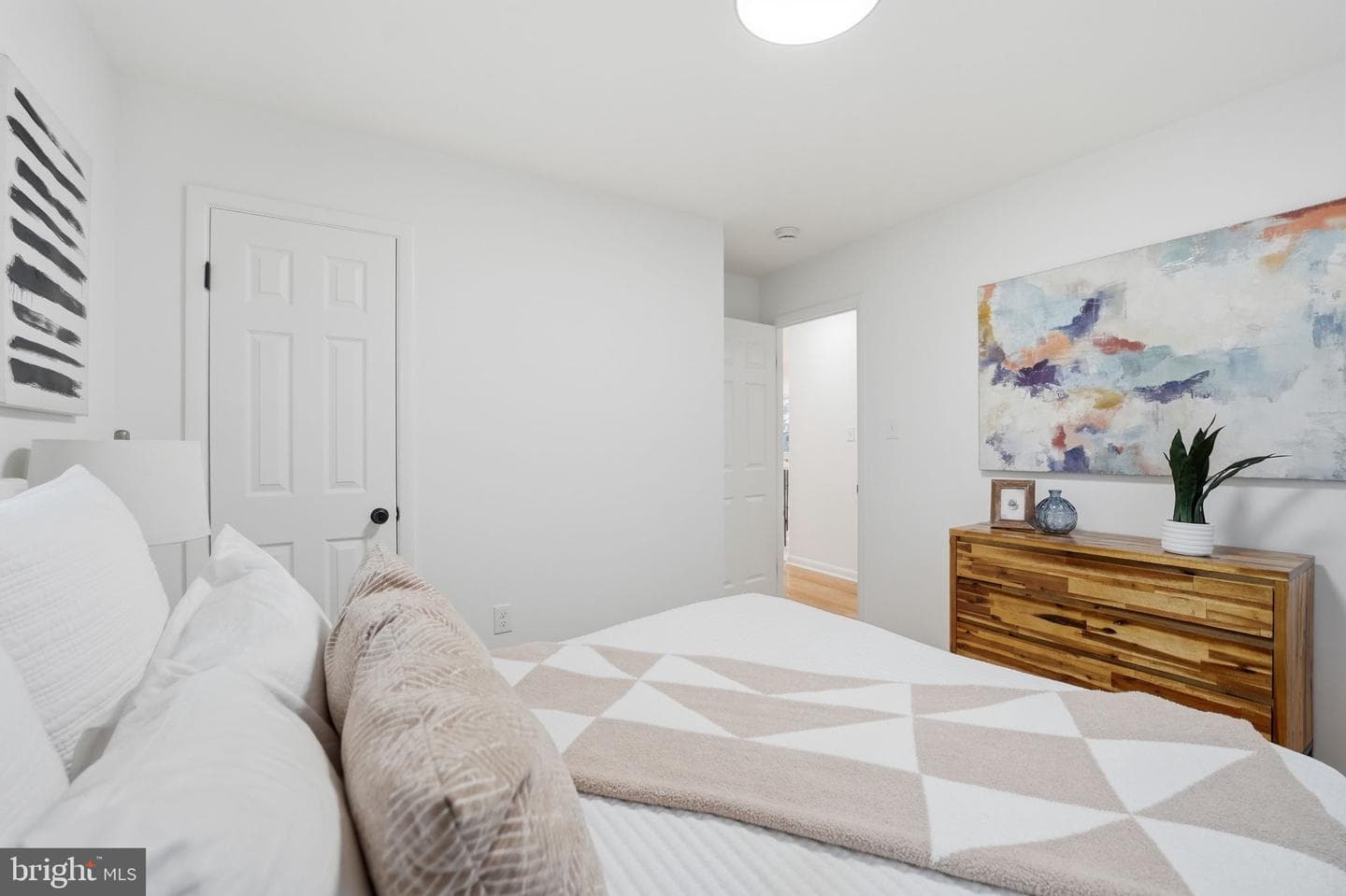 7555 Alleghany Road photo 27