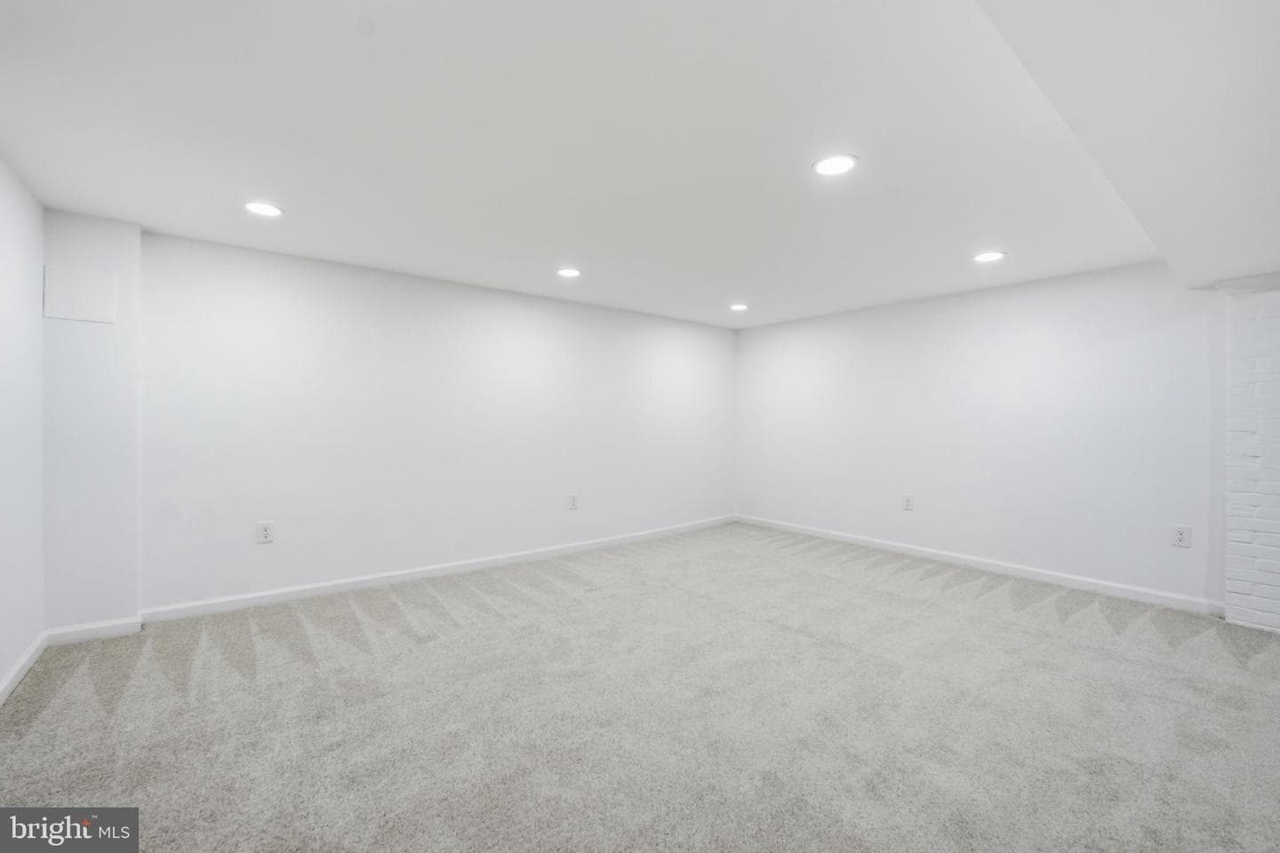 7555 Alleghany Road photo 32