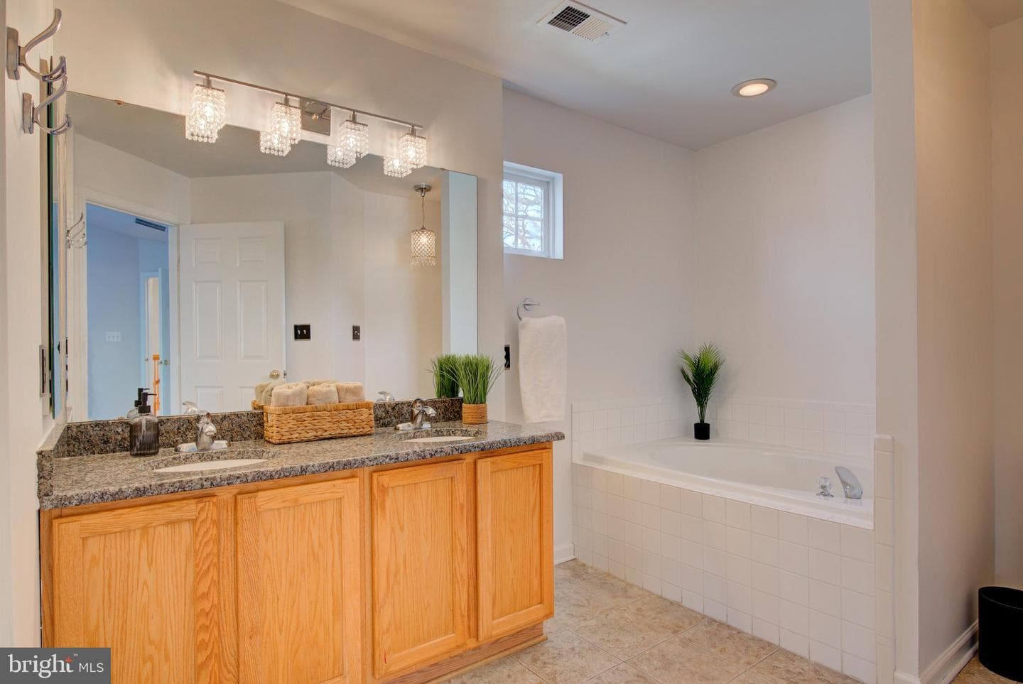 13124 Kinnicutt Drive photo 33