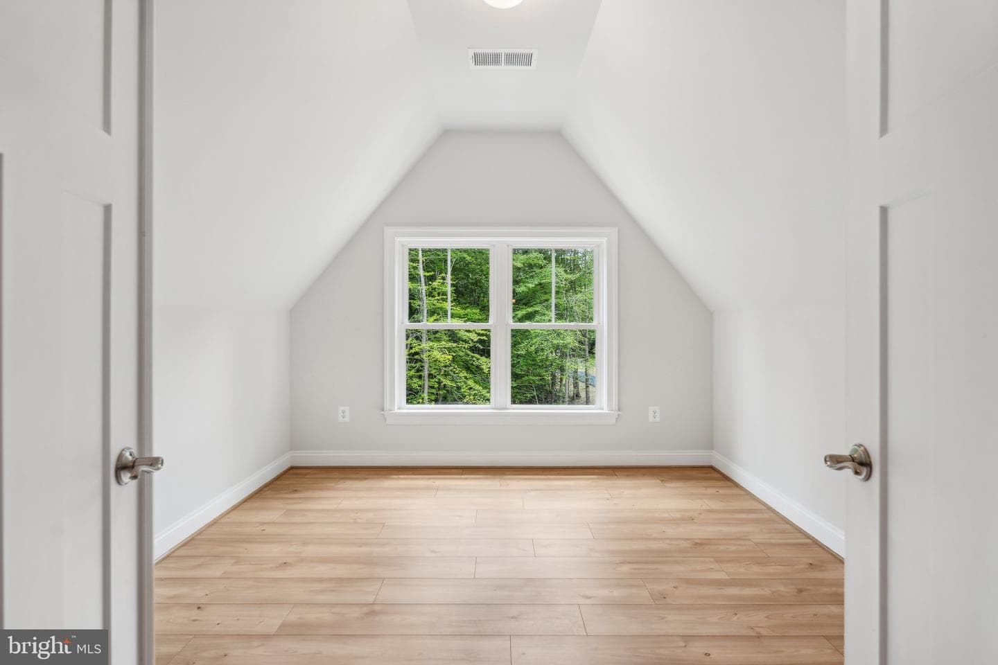 13749 Orlando Road photo 16