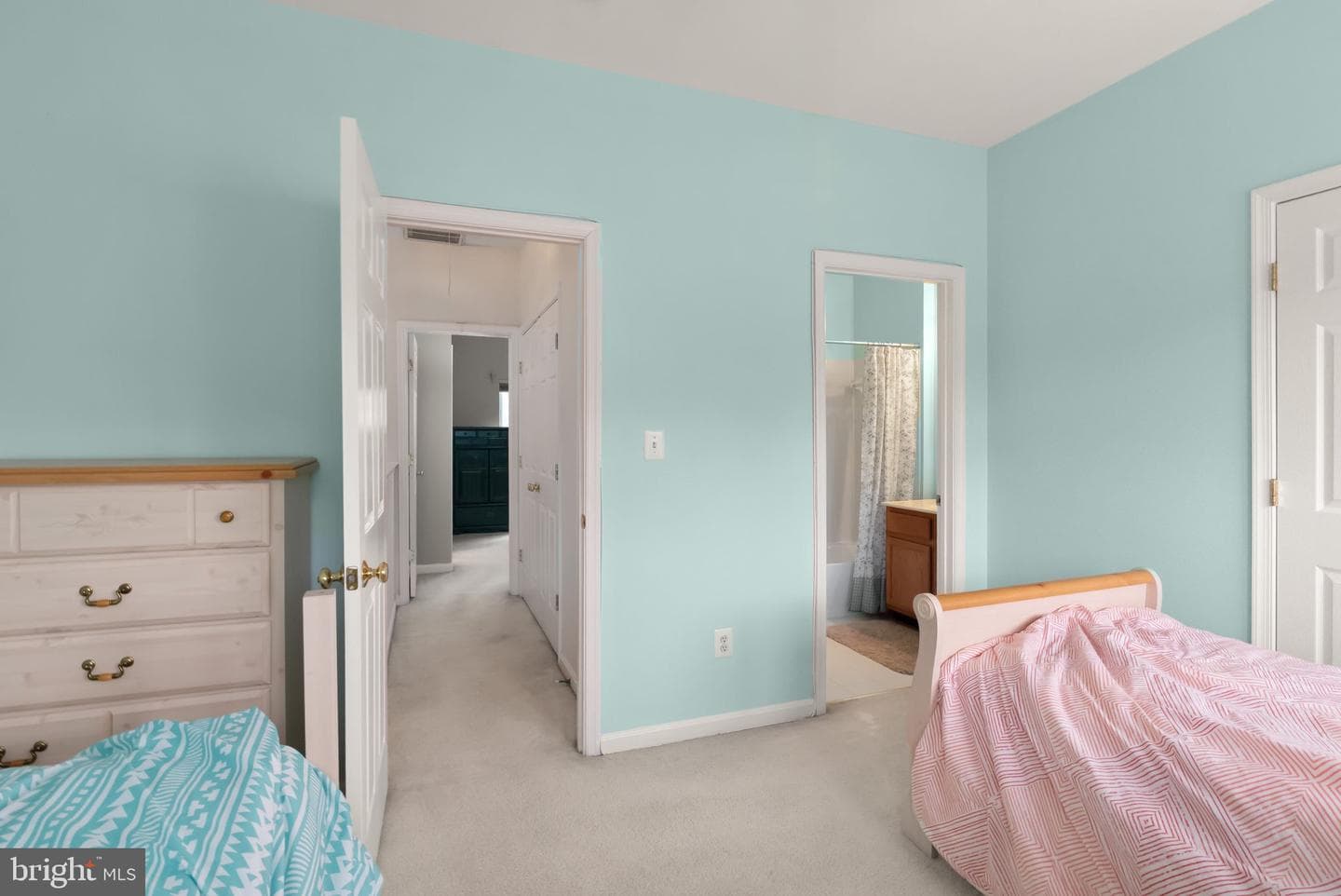 12511 Heykens Lane photo 19