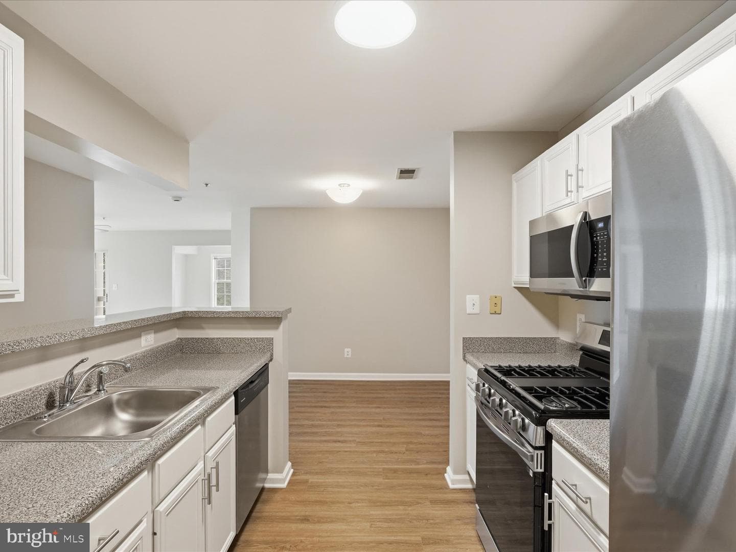 8091 Lacy Drive #203 photo 12