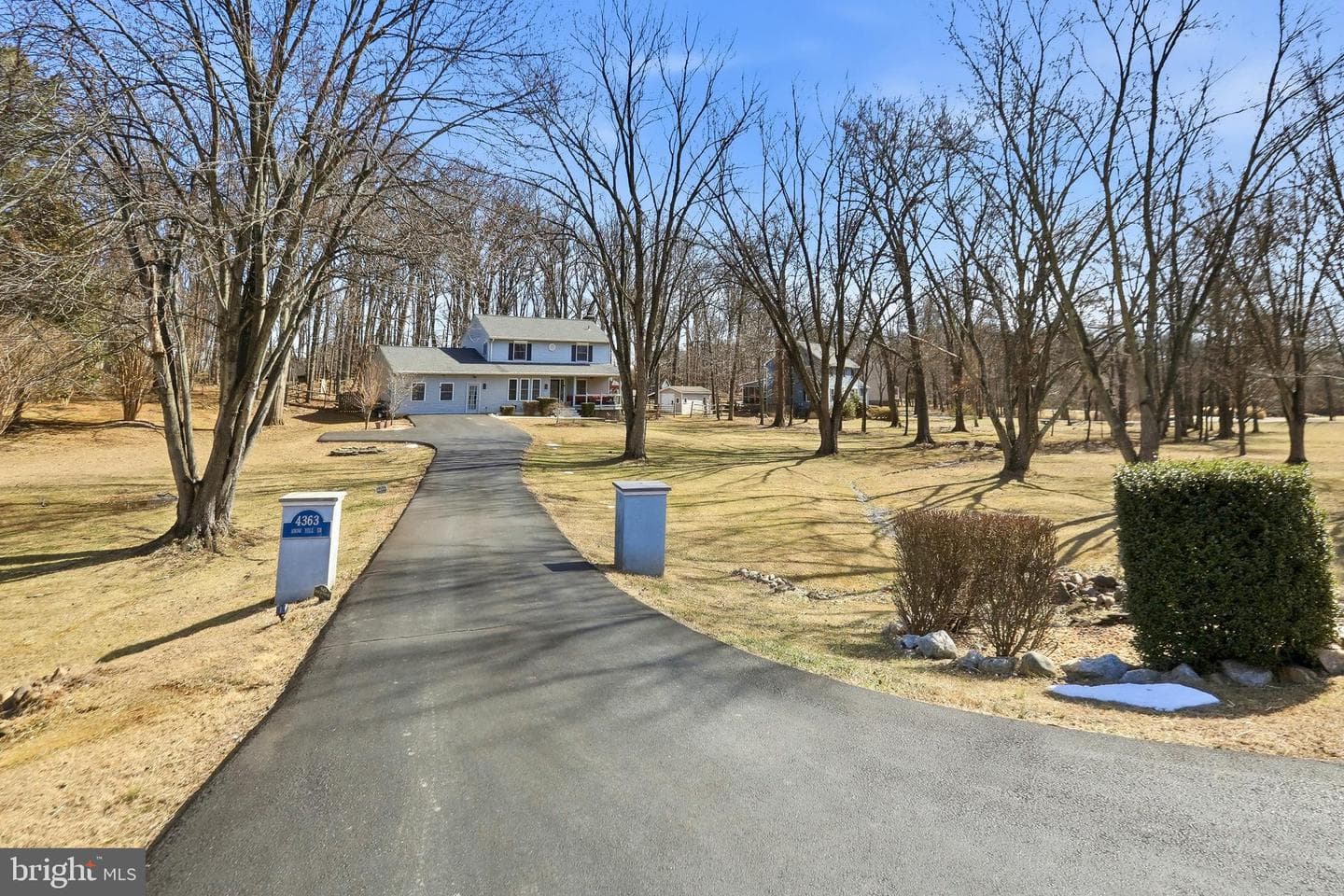 4363 Snow Hill Drive photo 3