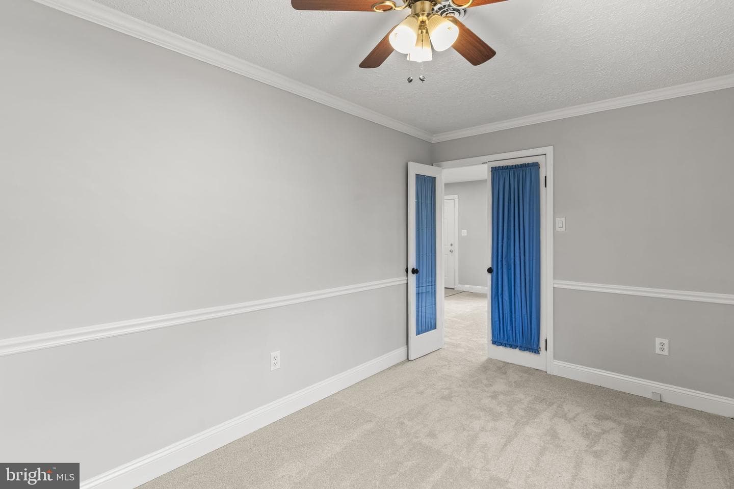 9649 Norfolk Street photo 11