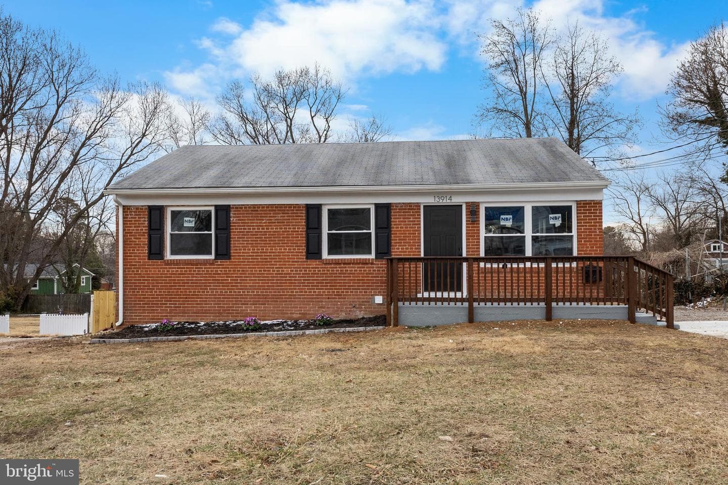 13914 Mathews Drive photo 1