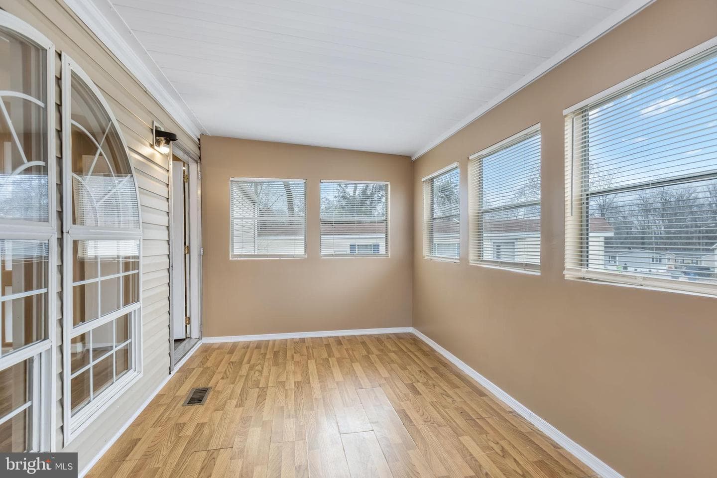 50 Dumfries Drive photo 11
