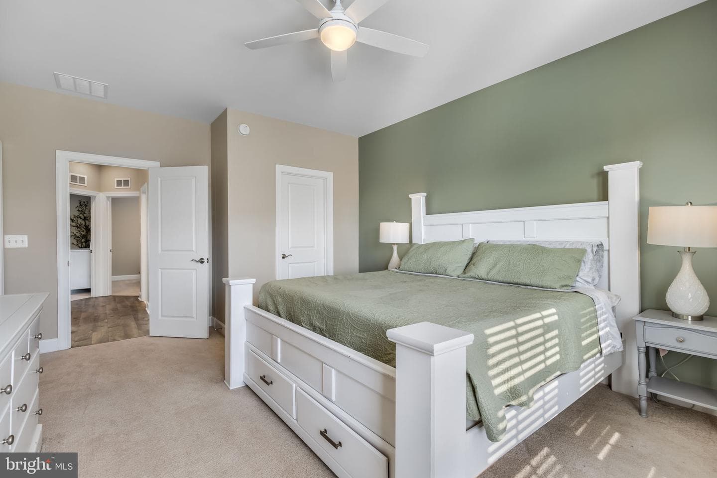 8762 Elsing Green Drive photo 22
