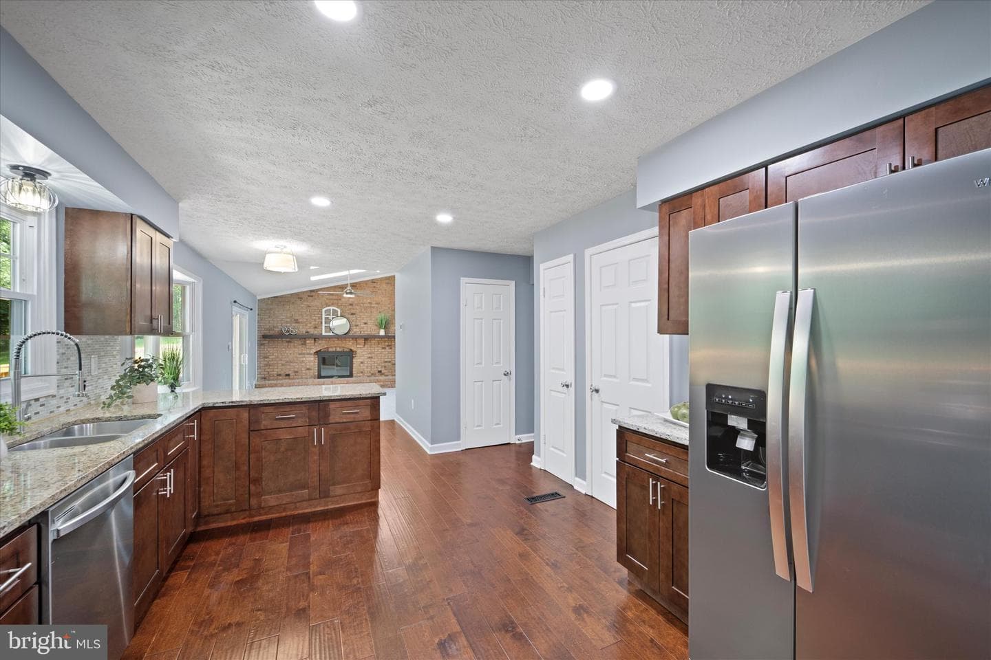 6112 Hillview Court photo 16