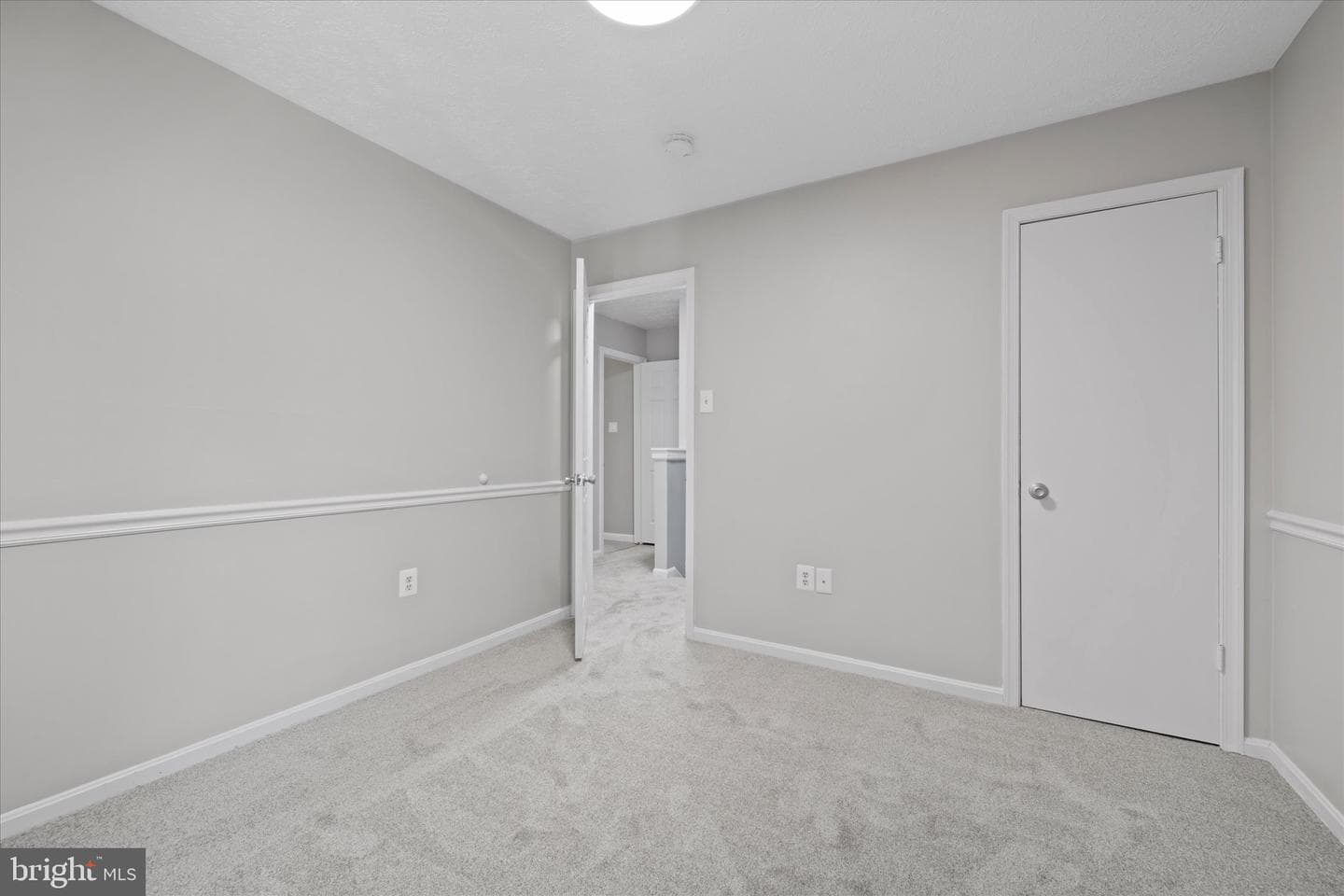 6112 Hillview Court photo 32