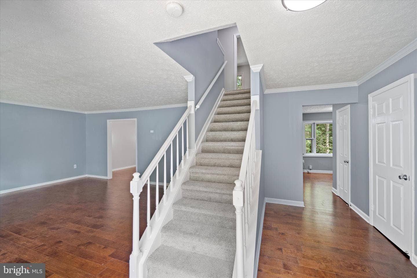6112 Hillview Court photo 7