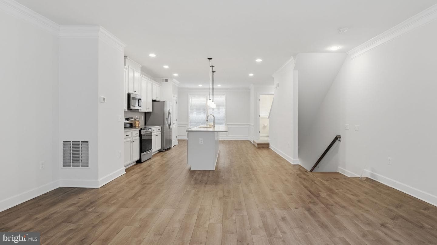 13806 Litespeed Way photo 17