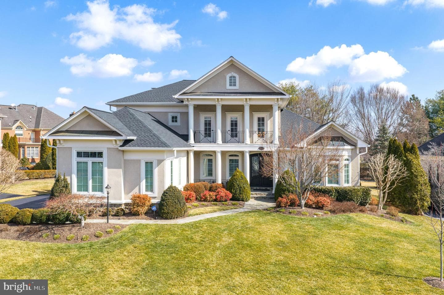 8346 Roxborough Loop
