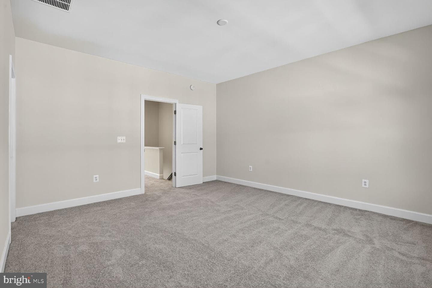 15272 Cartersville Court photo 11