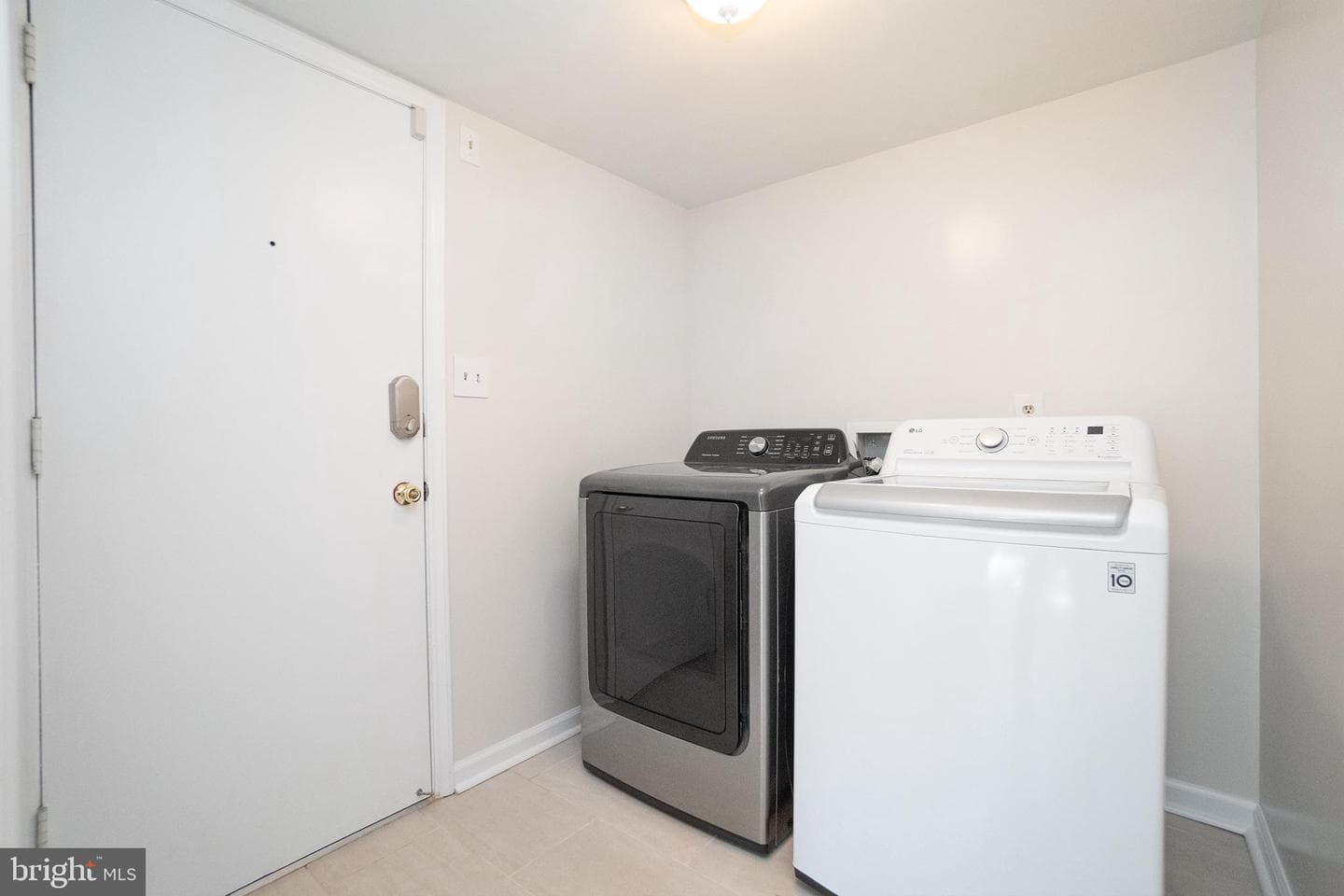 7779 Fern Oak Court photo 22