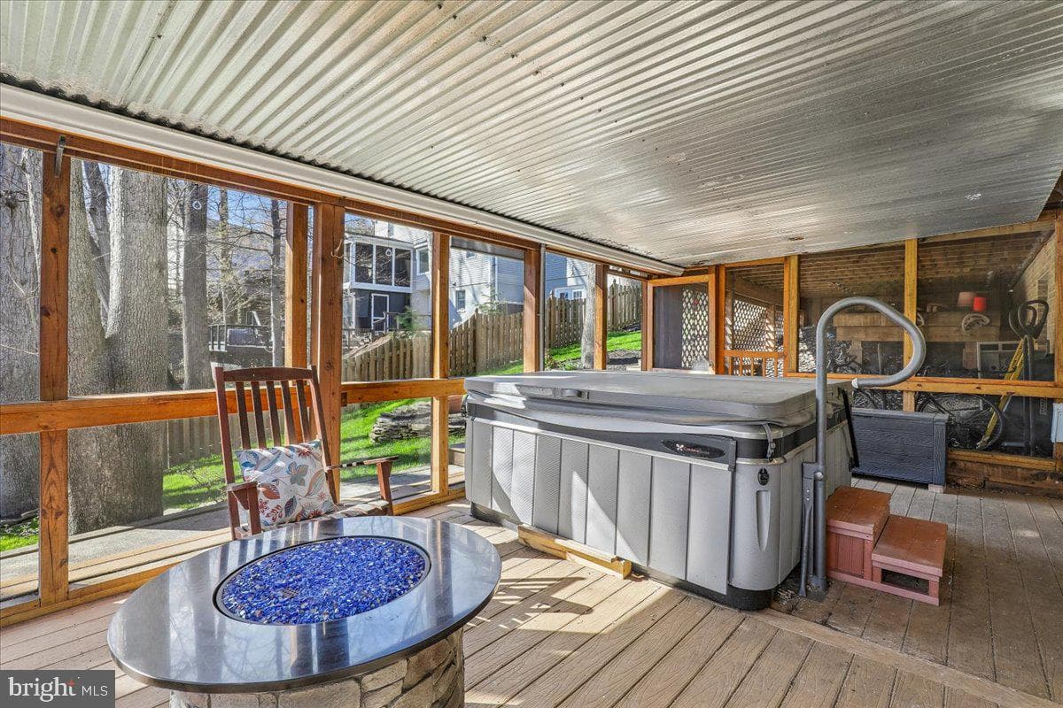 15432 Skyline Drive photo 28