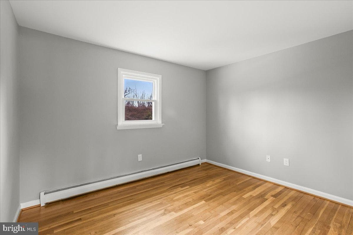 14709 Anderson Street photo 16