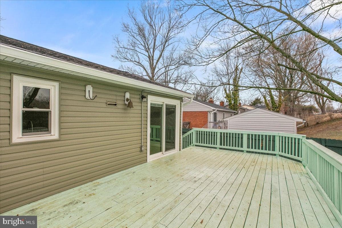 14709 Anderson Street photo 30
