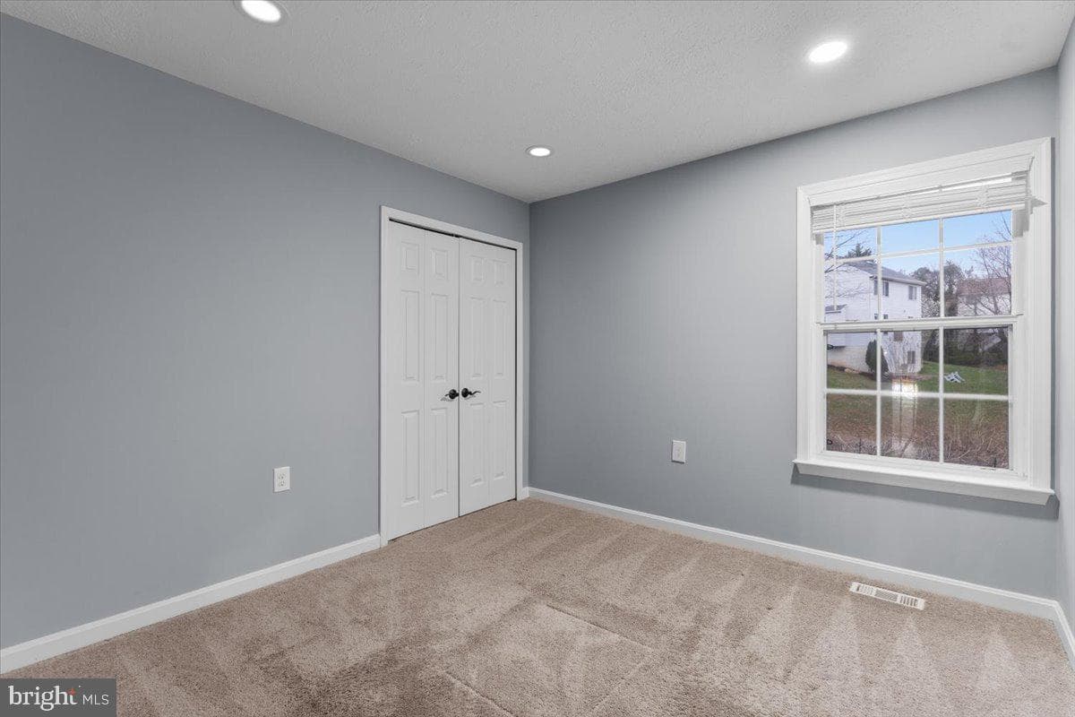 10415 Labrador Loop photo 46