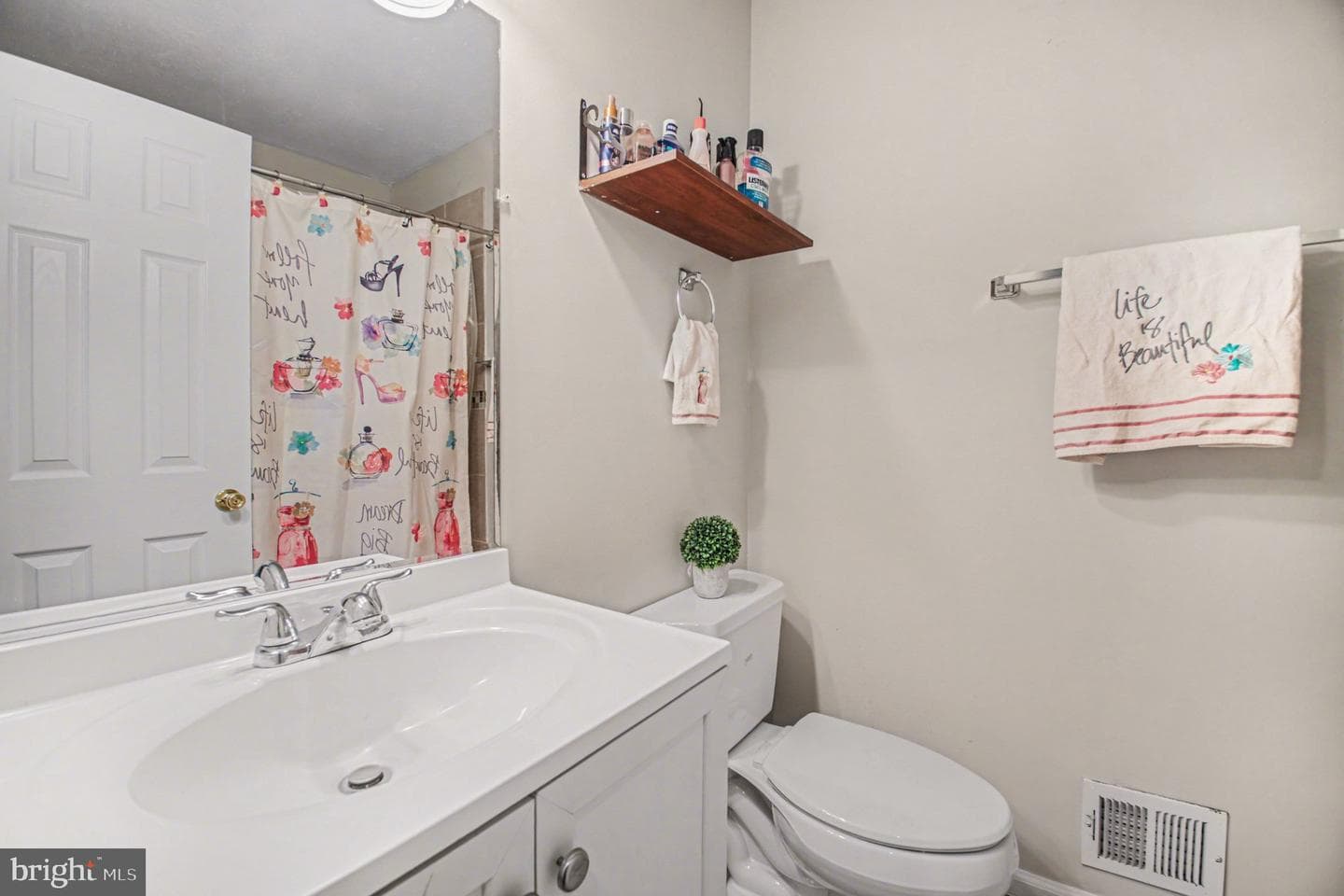 12698 Greenhall Drive photo 17