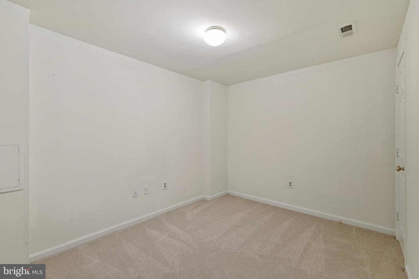 15729 Lansdale Place photo 38