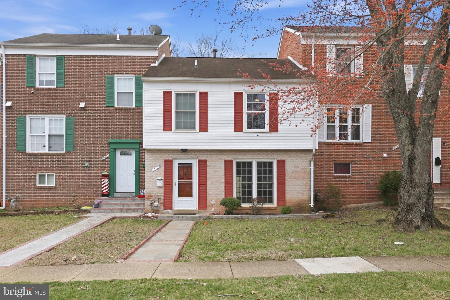 10107 Henry Court photo 2