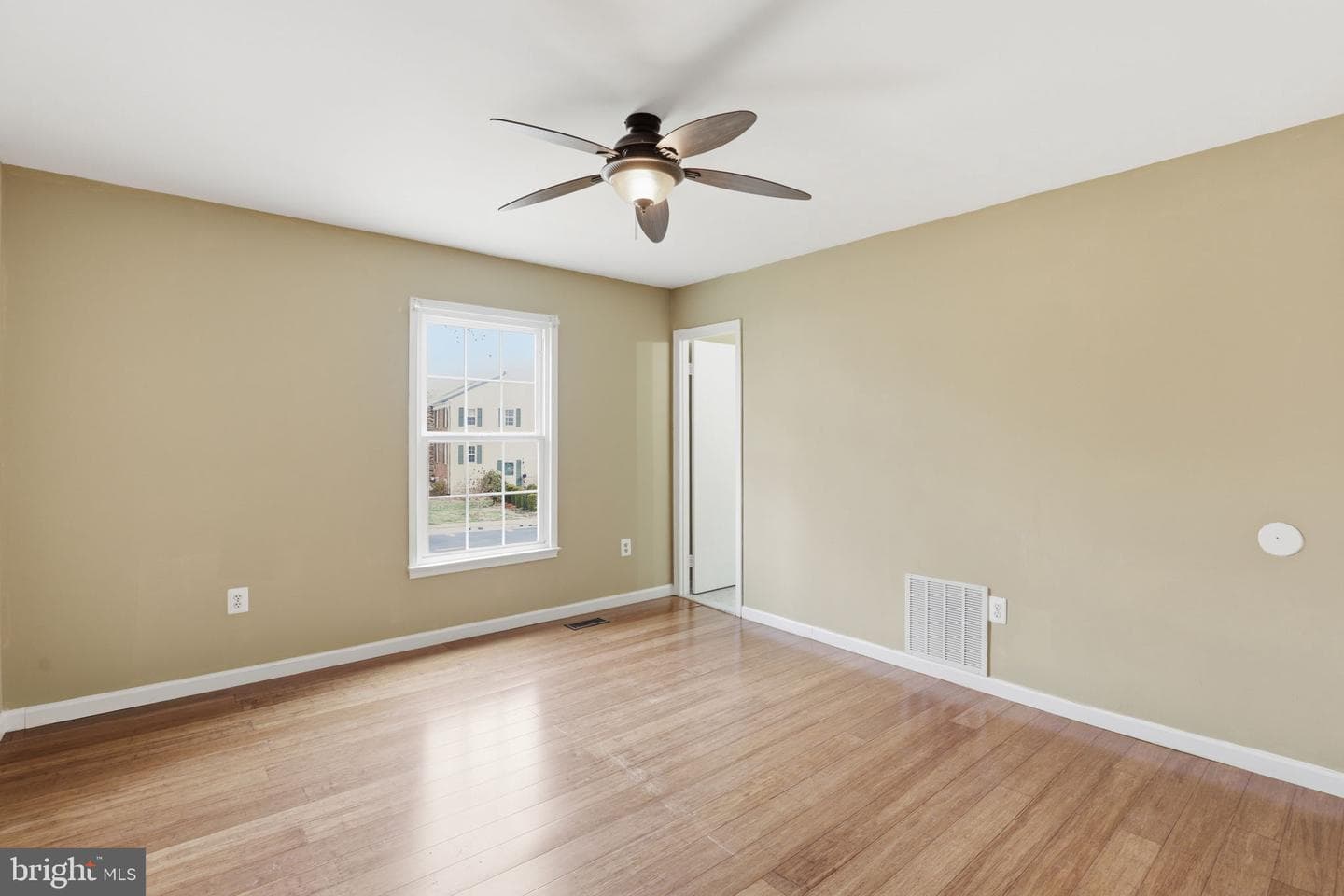 10107 Henry Court photo 21
