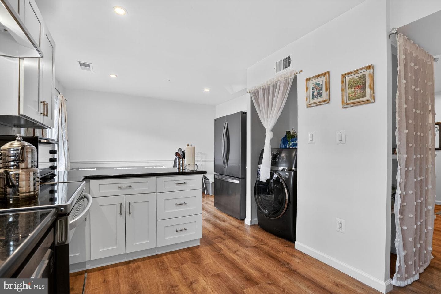 12306 Woodlawn Court photo 3