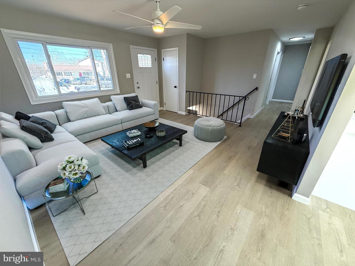 7405 Albemarle Drive photo 2