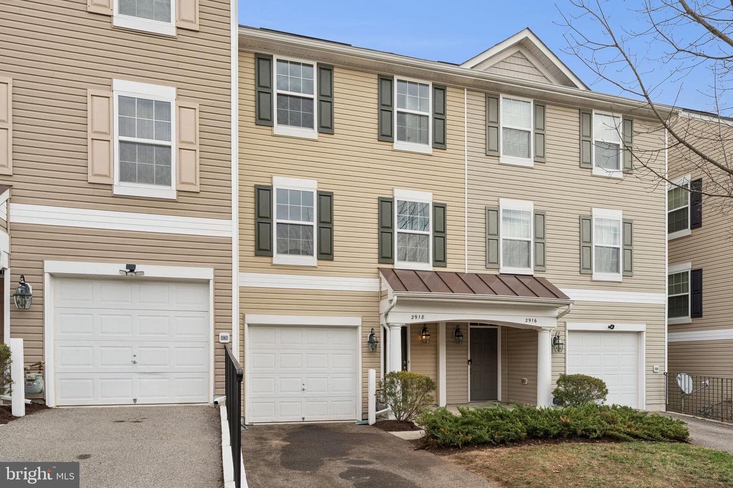 2918 Truffle Oak Place photo 2