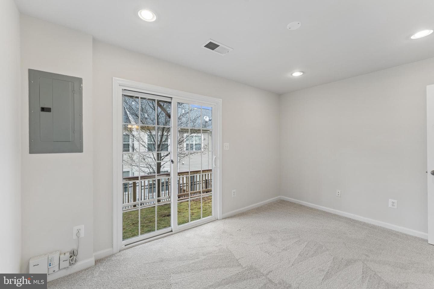 2918 Truffle Oak Place photo 4