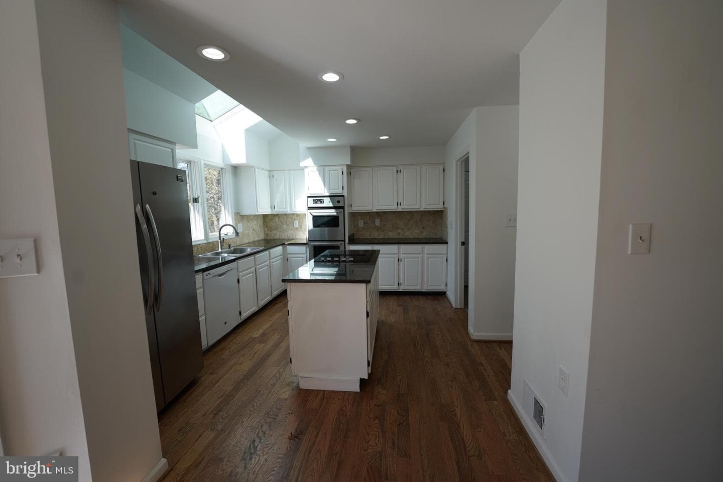 6195 River Forest Drive photo 7