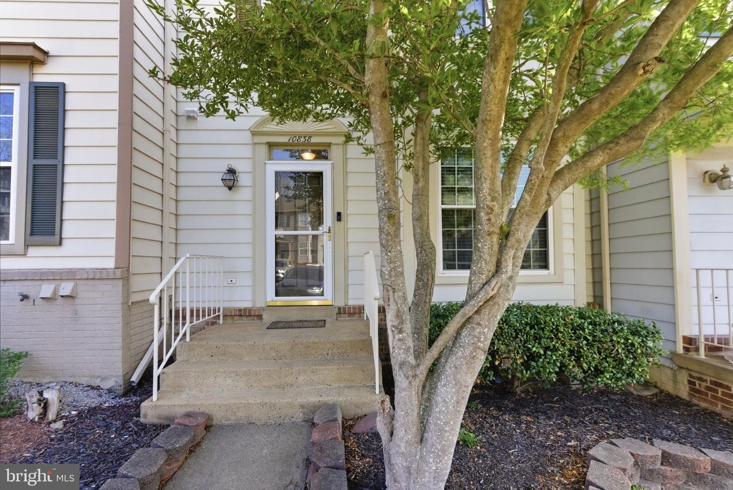 10838 Stone Hill Lane photo 4