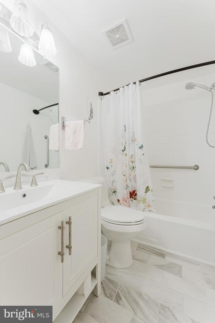 10627 Provincial Drive #b photo 9