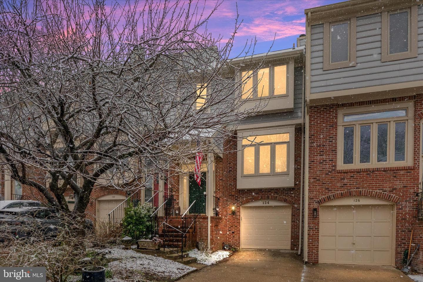 124 E Colonial Drive