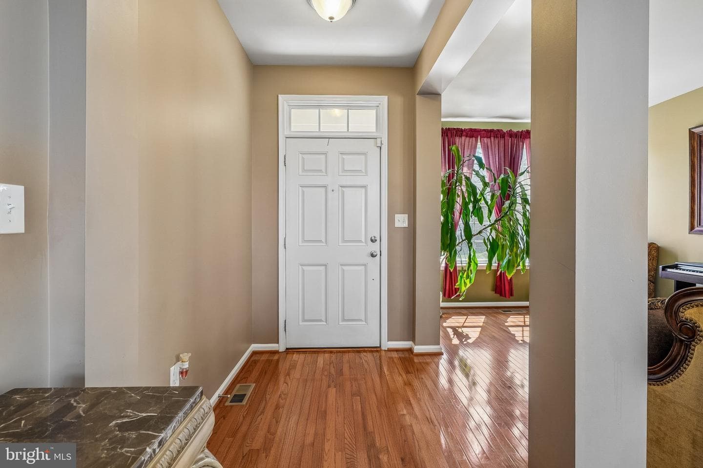 8716 Raleigh Mews photo 4