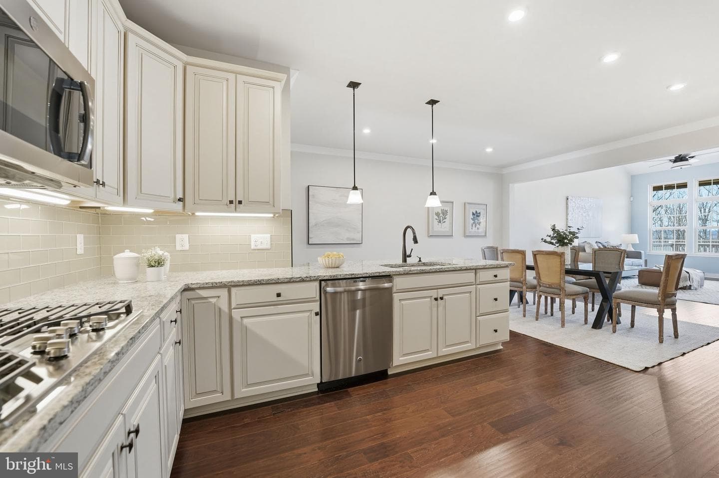 2252 Red Pine Loop photo 12