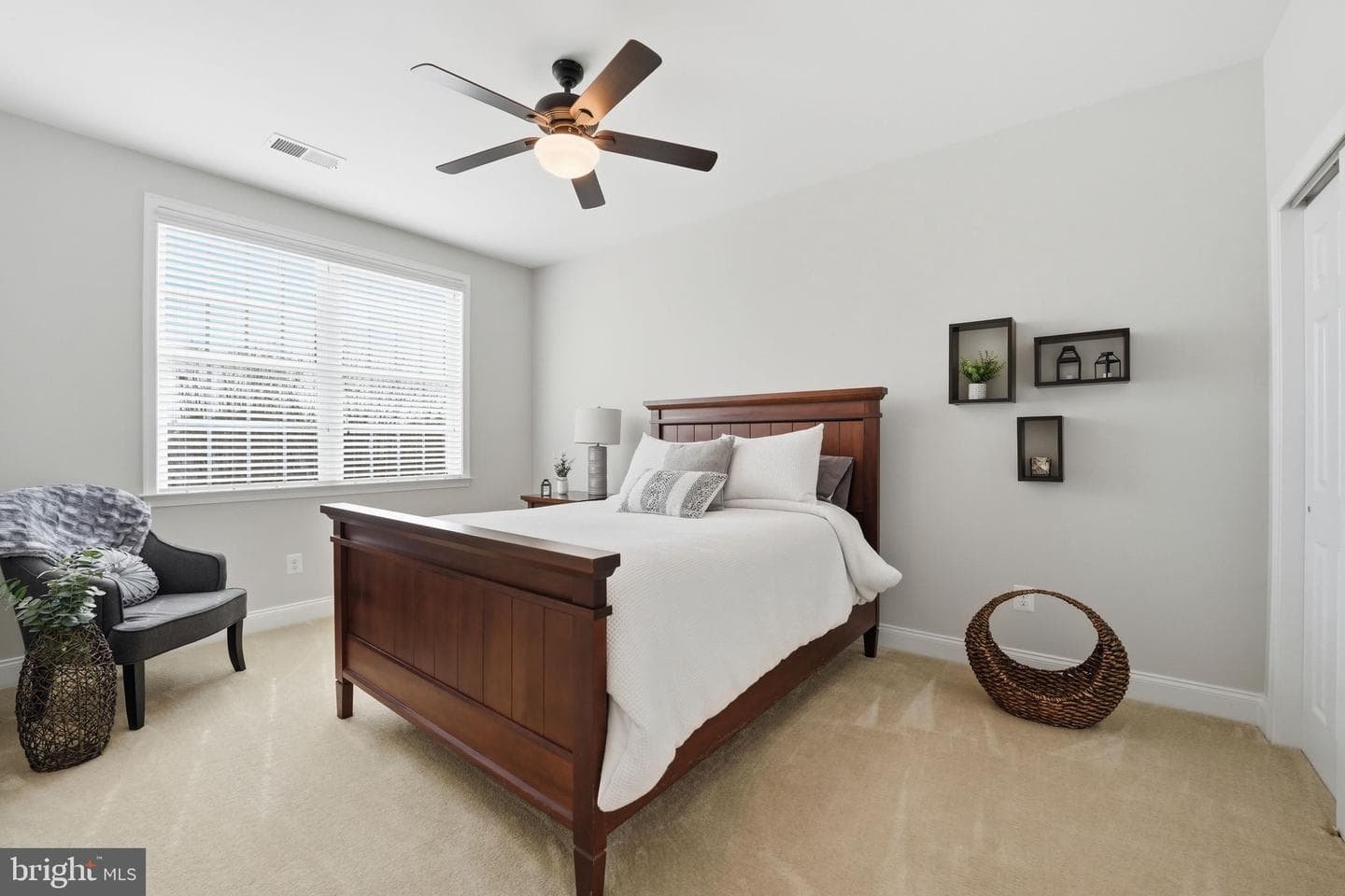 15402 Gossoms Store Court photo 47
