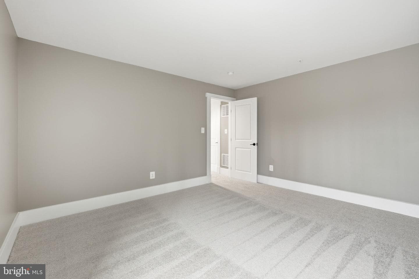 16956 Takeaway Lane photo 50