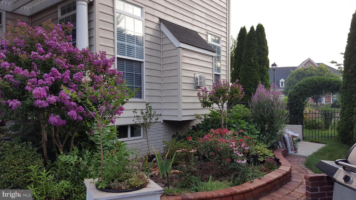 5725 Caribbean Court photo 5