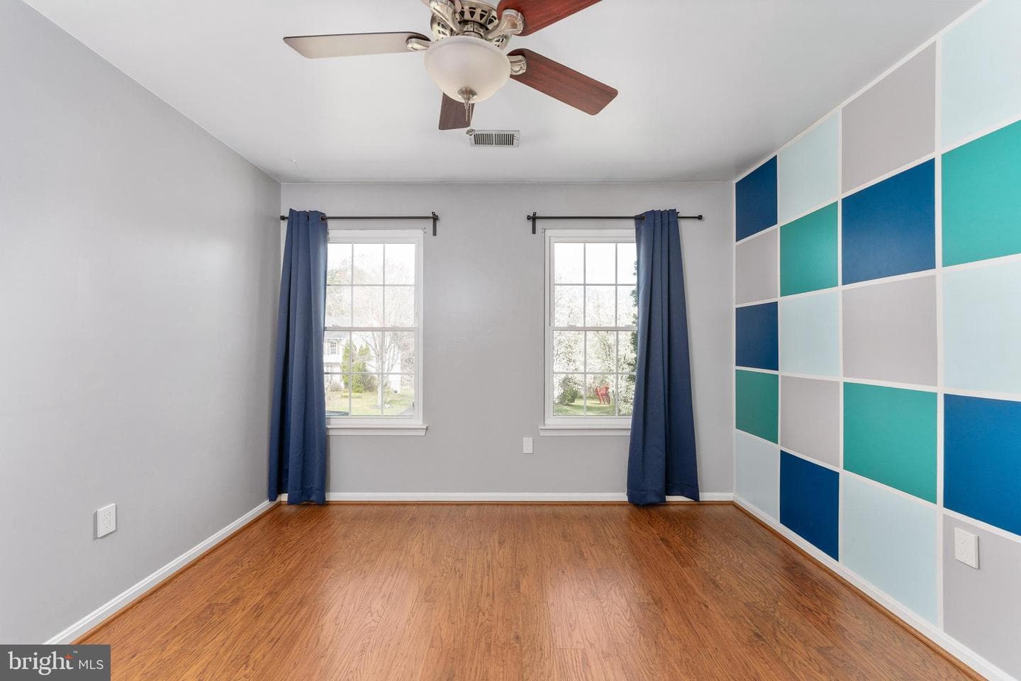5568 Roundtree Drive photo 27
