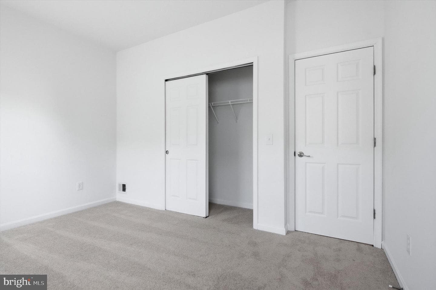 16127 Dancing Leaf Place photo 28