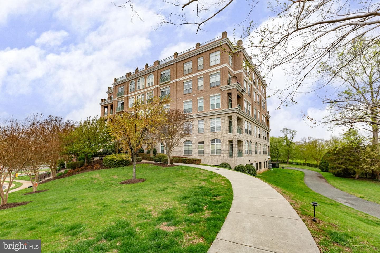 820 Belmont Bay Drive #401 photo 44