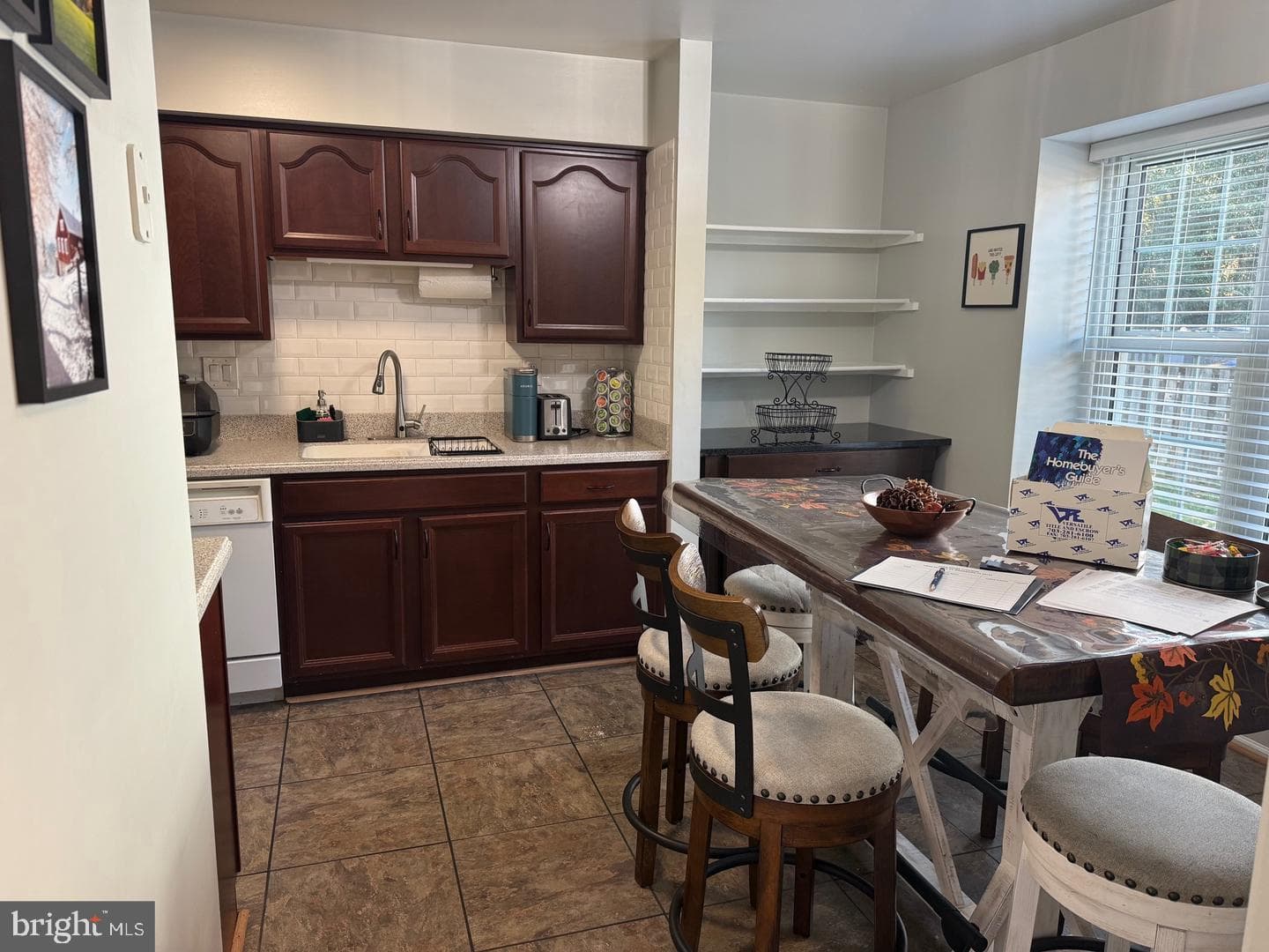 12232 Nutmeg Court photo 3