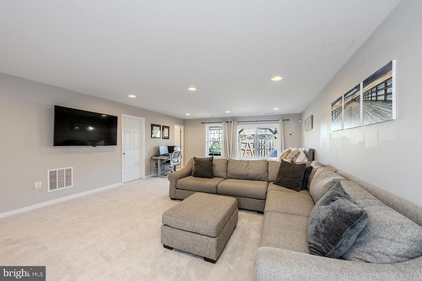 6860 Bryson Circle photo 23