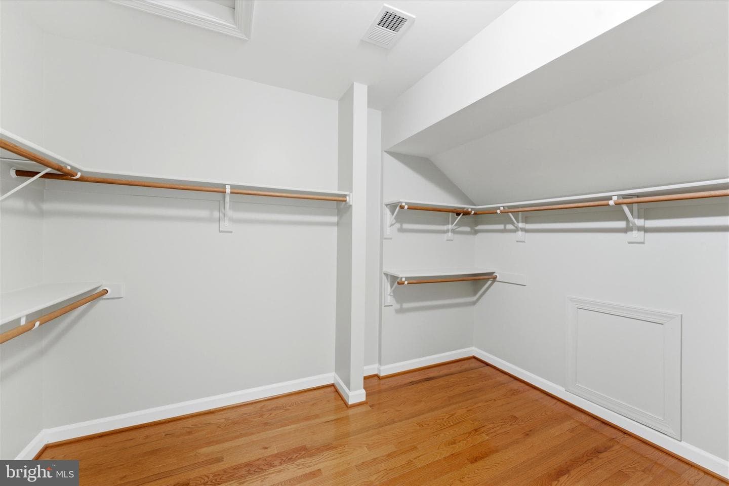 6070 Erinblair Loop photo 29