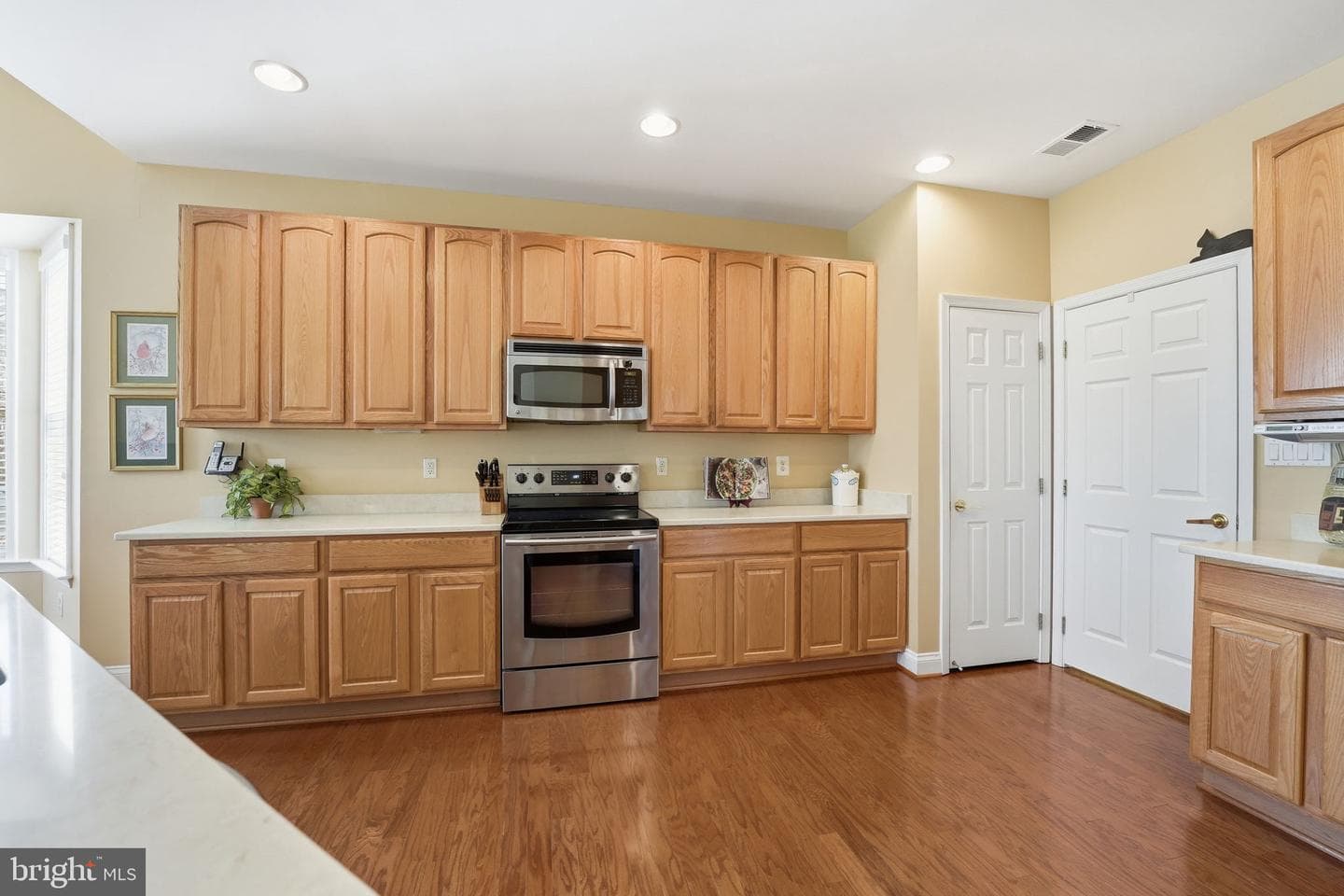 6369 Avington Place photo 17