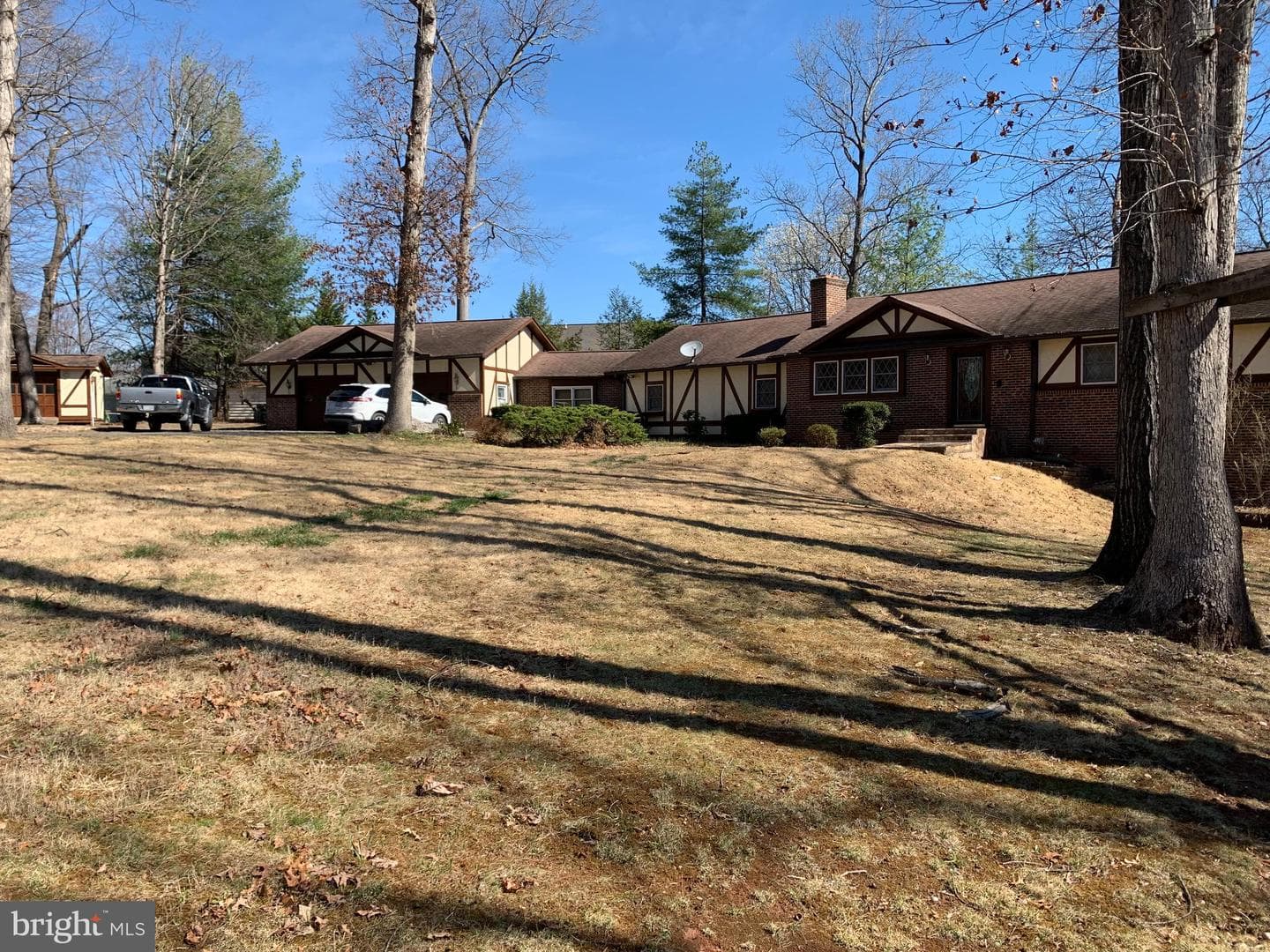 10402 Johnson Drive photo 1