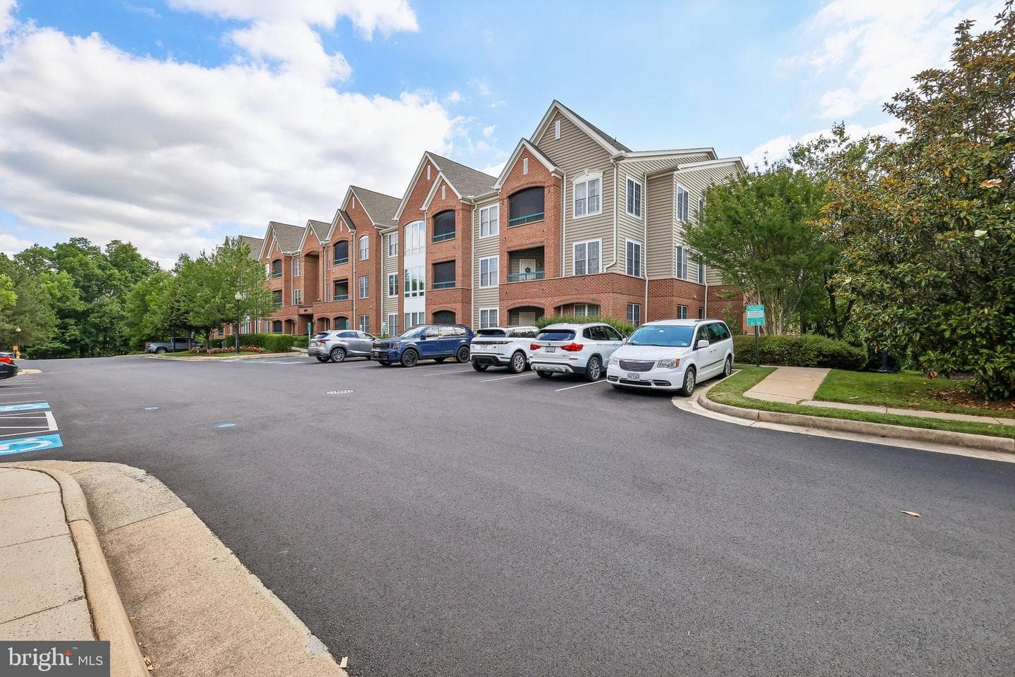 13891 Chelmsford Drive #110 photo 33